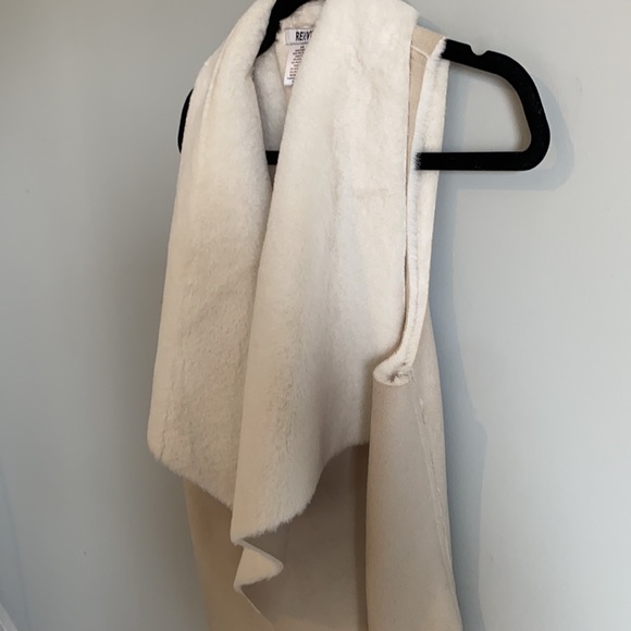 Saks 5th Ave. Fur/Suede Vest- S/M - Picture 3 of 4